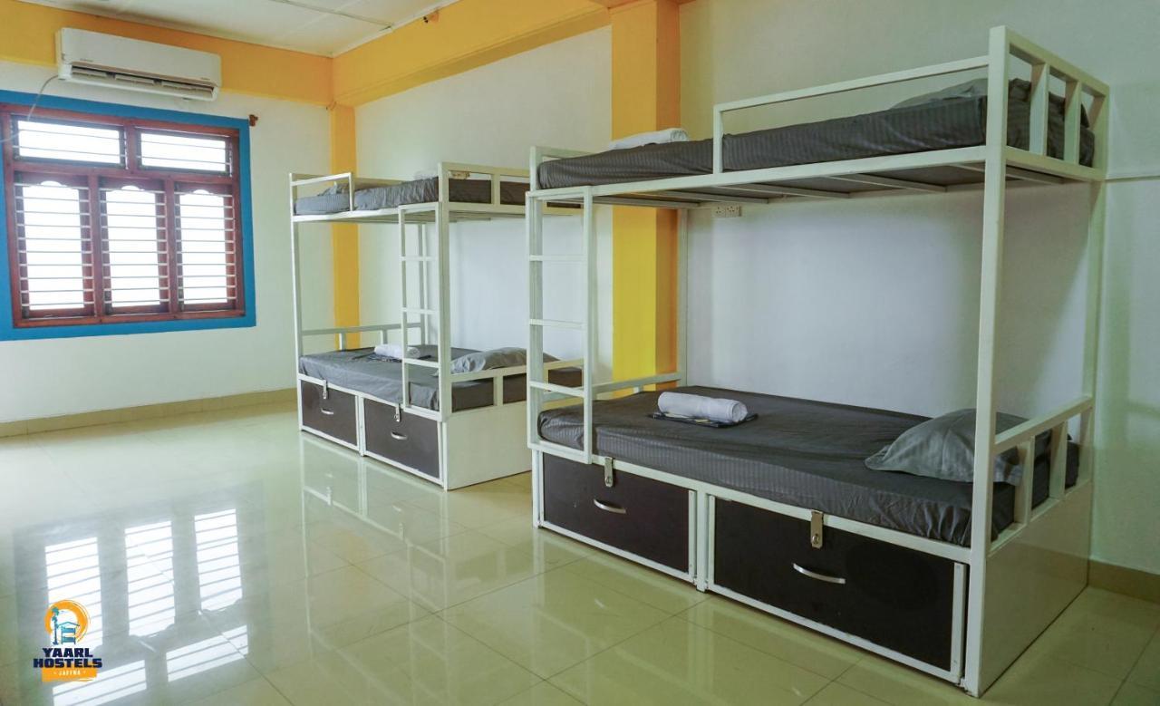 Yaarl Hostels Джафна Екстер'єр фото